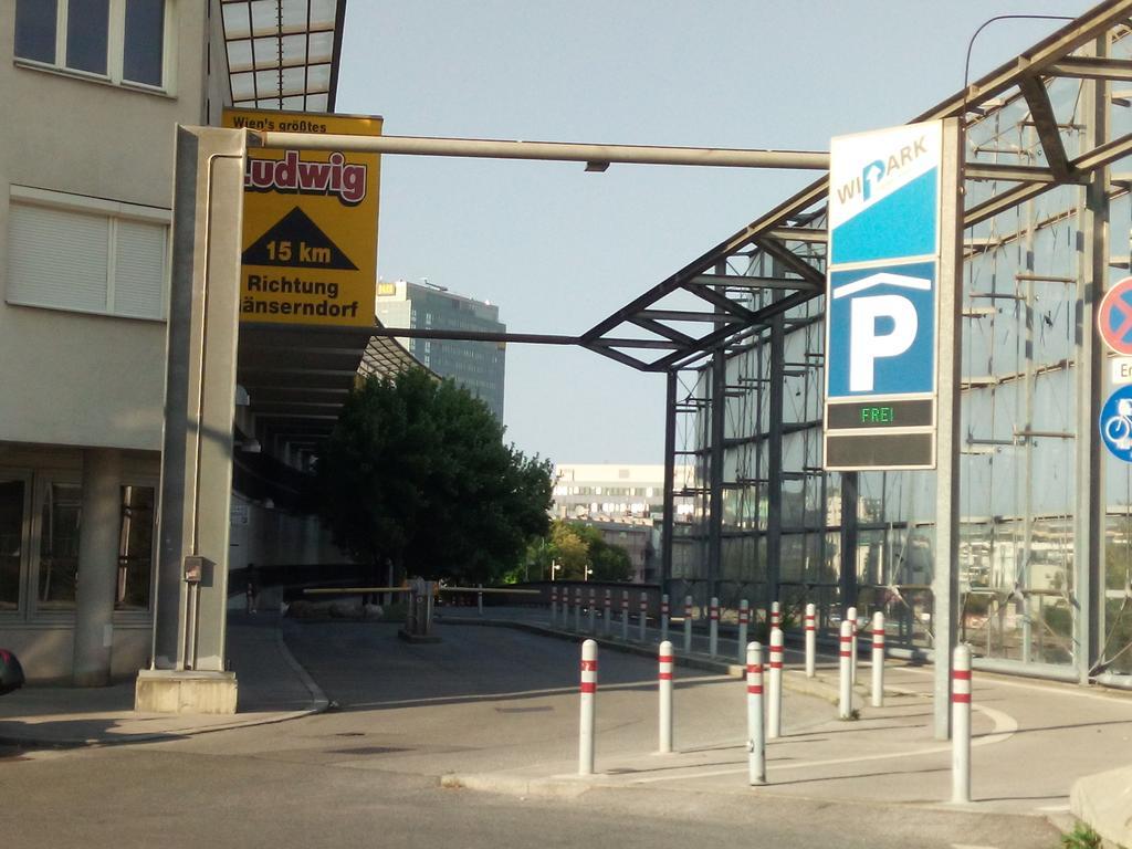 Apartment Paradies - U1 Station Altes Landgut ウィーン エクステリア 写真